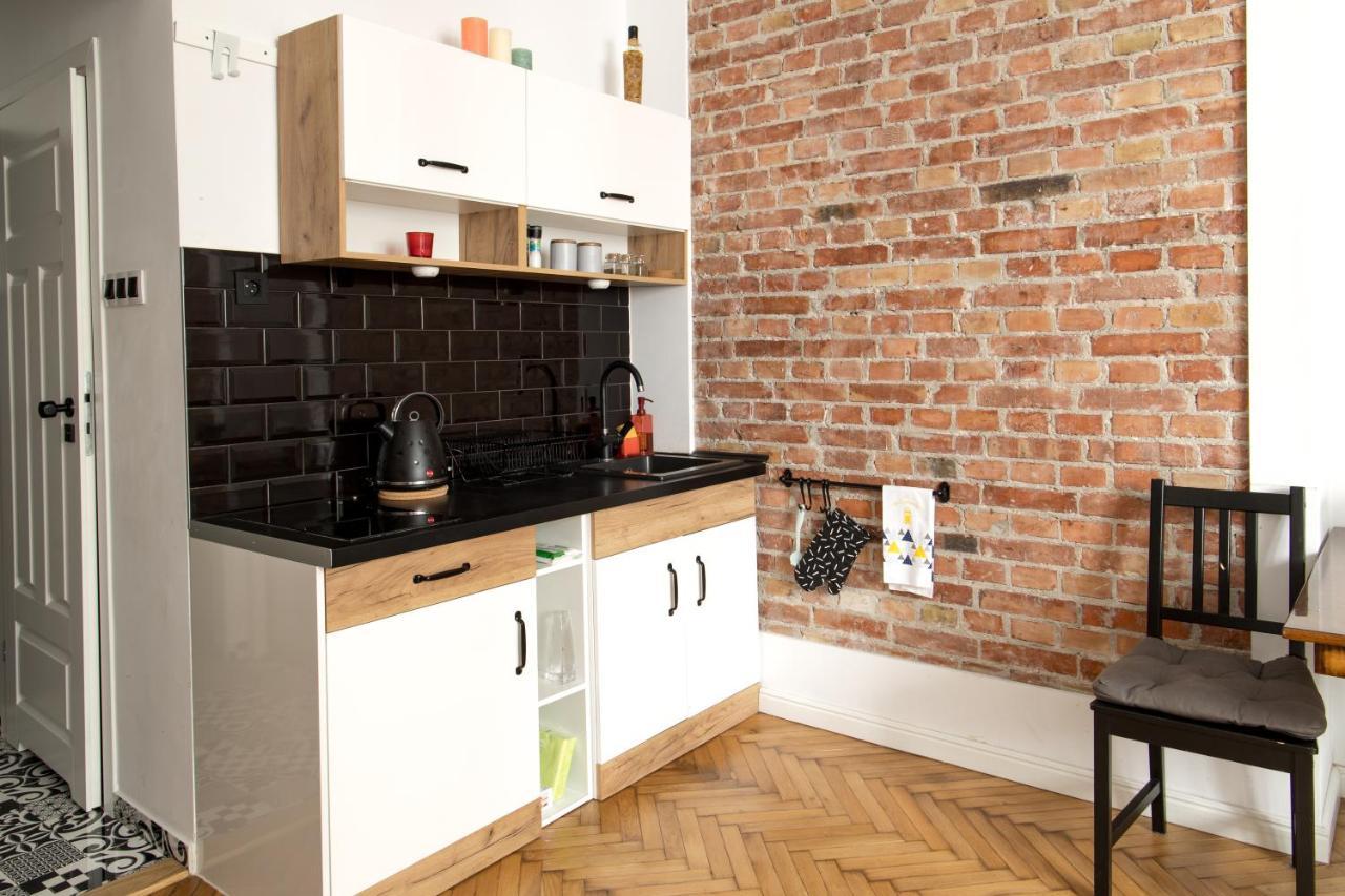 Poznanska Apartament Studio Appartamento Varsavia Esterno foto